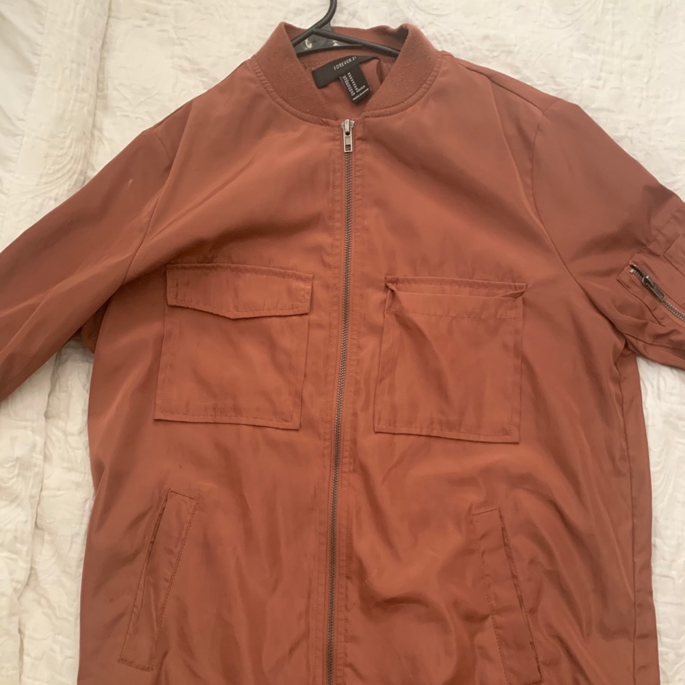 Wind breaker